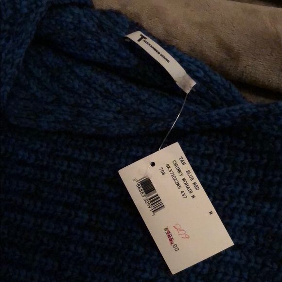 Alexander Wang One Shoulder Sweater - Picture 3 of 3